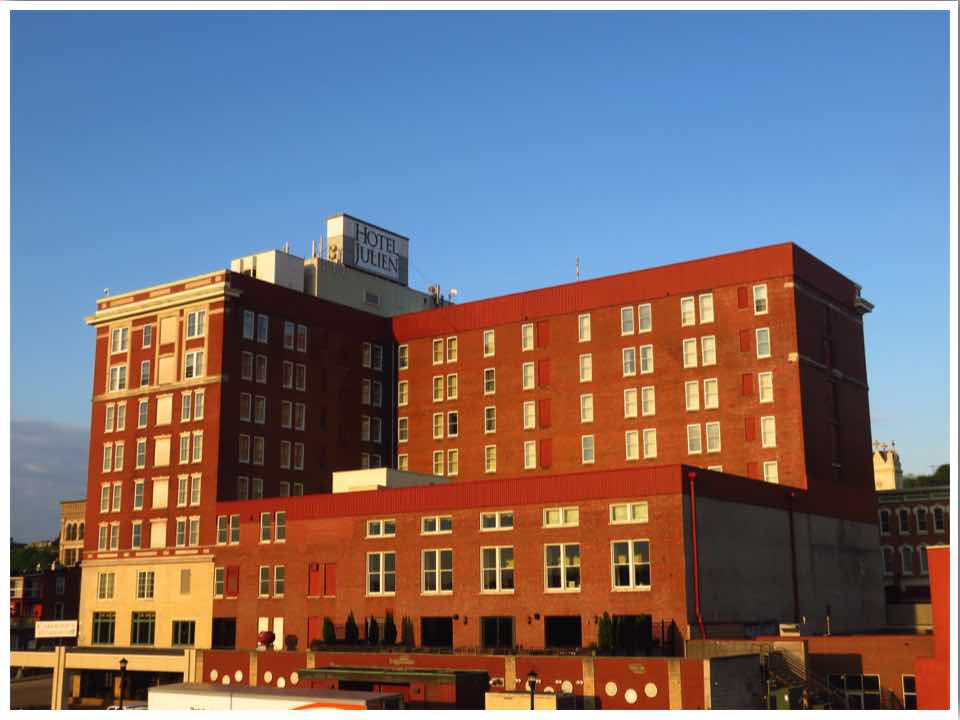A Luxury Stay at the Hotel Julien Dubuque, Iowa